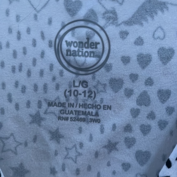 White shirt with hearts unicorns and stars - Picture 4 of 4